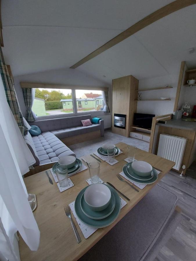 Woofles Luxury Caravan At Knaresborough Lido Eksteriør billede