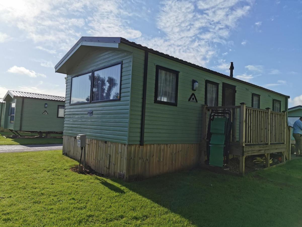 Woofles Luxury Caravan At Knaresborough Lido Eksteriør billede