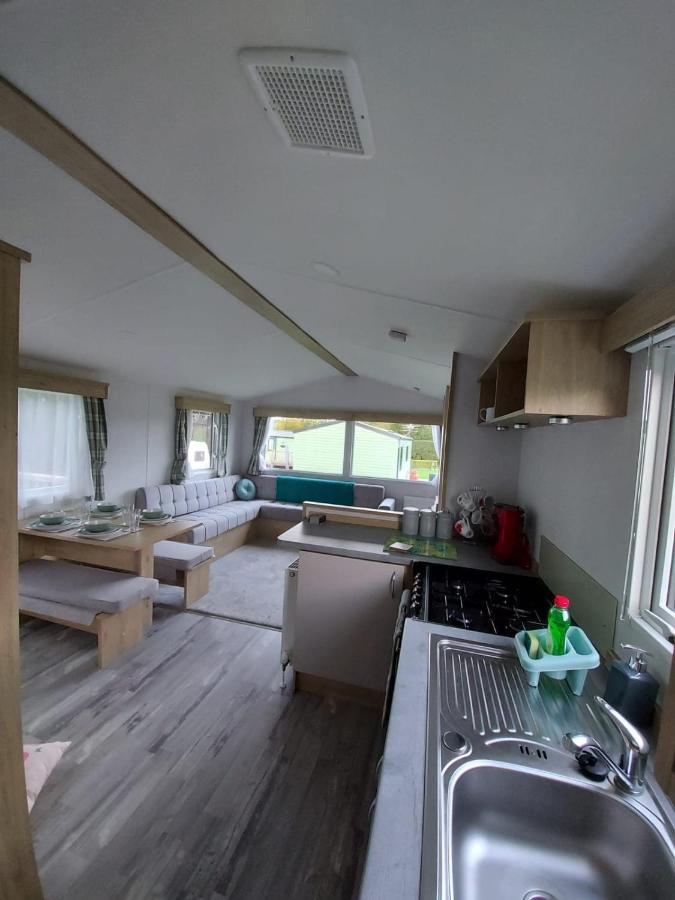 Woofles Luxury Caravan At Knaresborough Lido Eksteriør billede